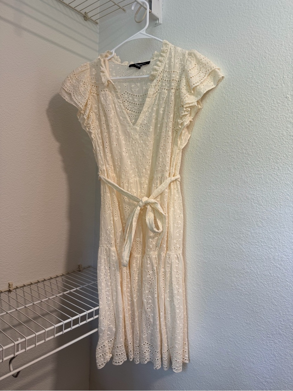 BCBGMAXAZRIA Women’s Cotton Eyelet Lace Tiered Cottagecore Boho Western Dress - Picture 2 of 9